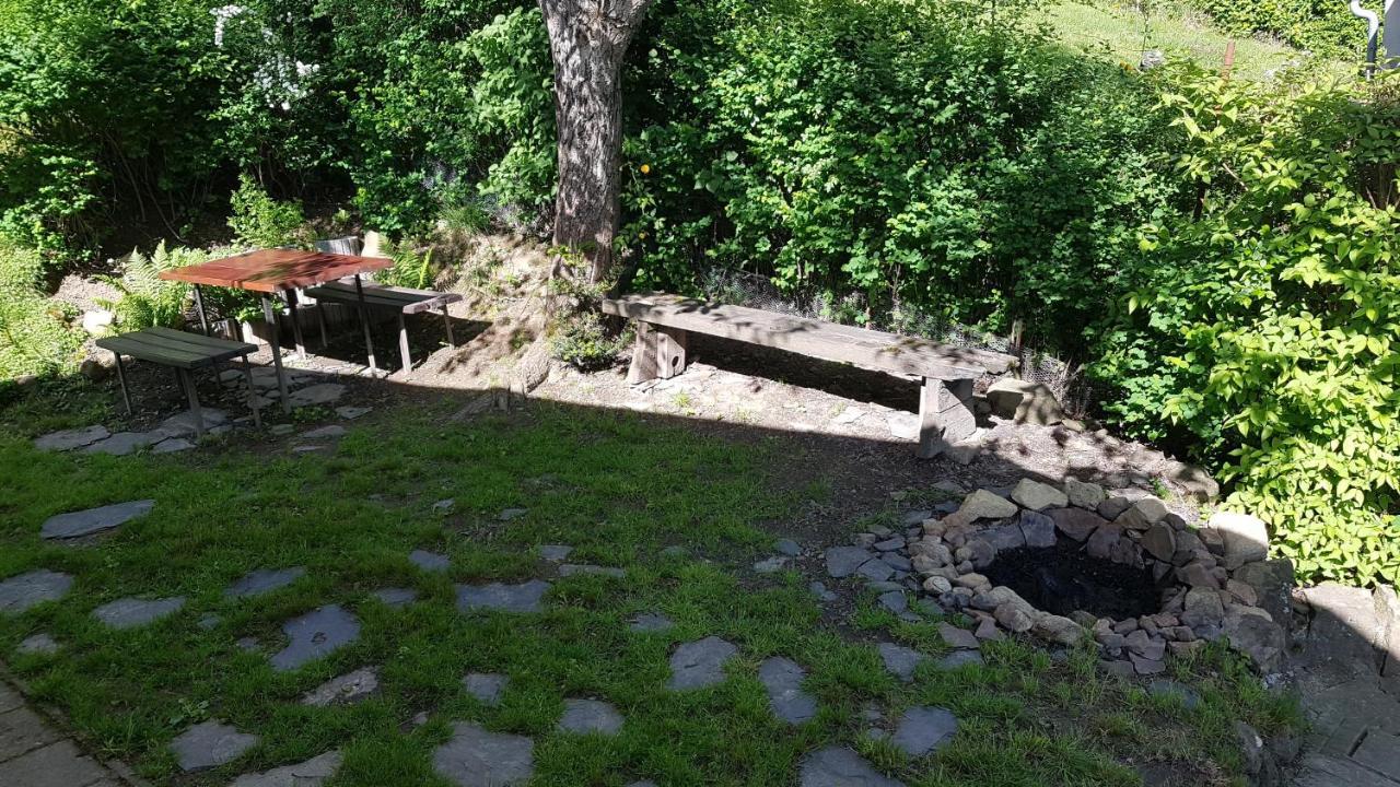 Chata pod hradem Lukov u Zlína Lukov (Zlin) Exterior foto